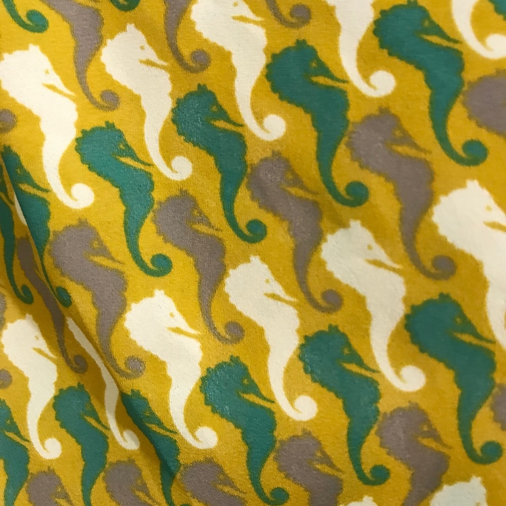 Cabi Seahorse Print Top - Picture 3 of 7